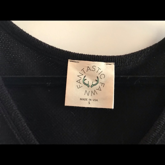 Black Sweater with ruffle bottom - Picture 3 of 5